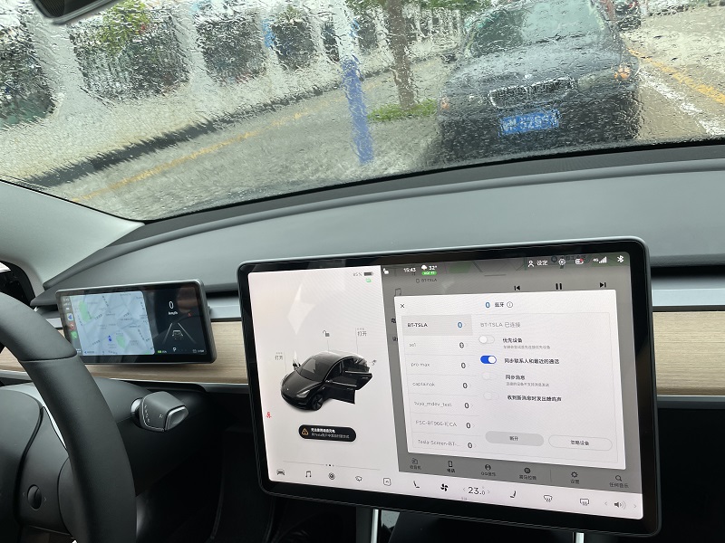 Tesla Linux LCD Meter Display with CarPlay and Auto